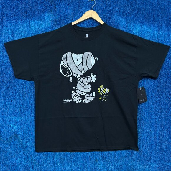 Peanuts Snoopy Mummy Halloween Graphic T-Shirt Size XL - Picture 1 of 4